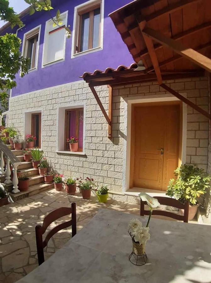 Guesthouse Hlias Gloria Berat Exteriér fotografie