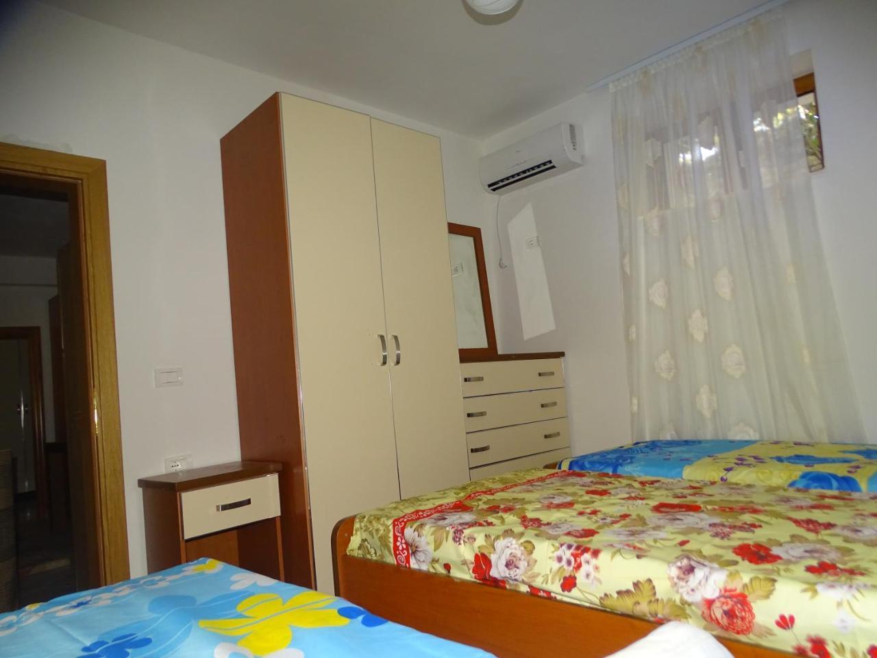 Guesthouse Hlias Gloria Berat Exteriér fotografie